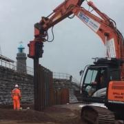 How it could look: steel sheet piles being installed in Teignmouth.